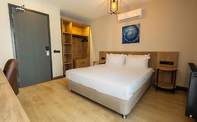 Lelıko Suites